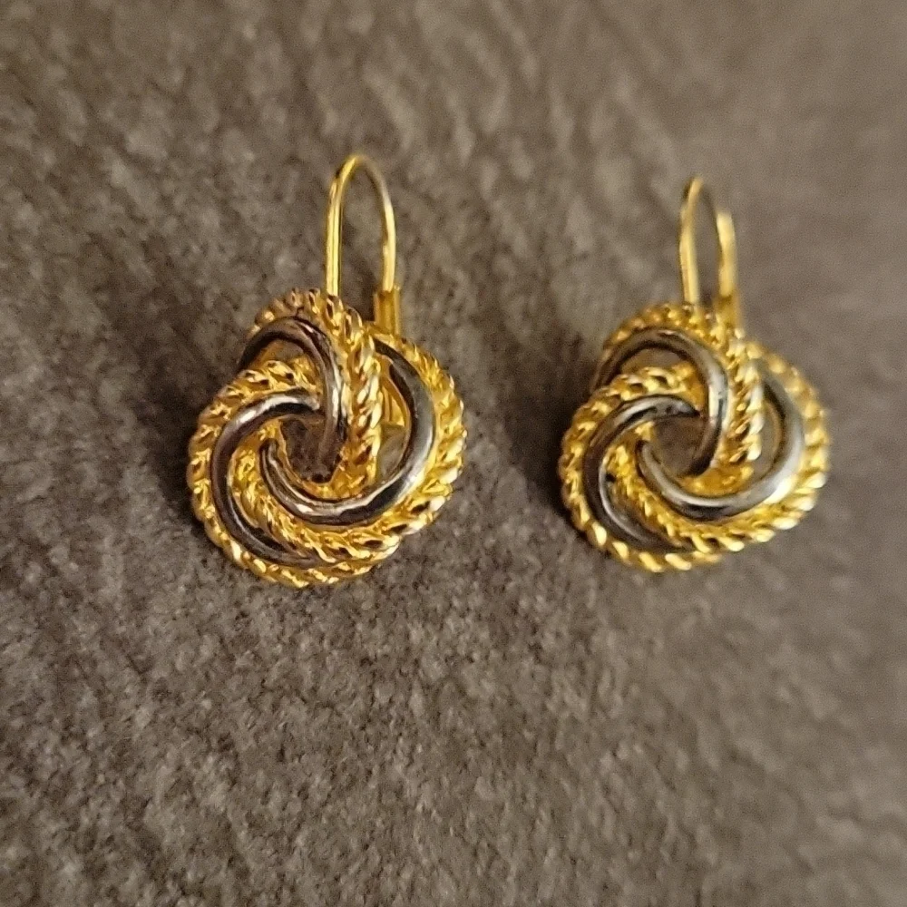Vtg Two-tone Gunmetal and Goldtone Knot Dangle Leverback Earrings